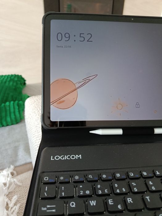 Tablet Logicom Fold Pro 12498581275348183040