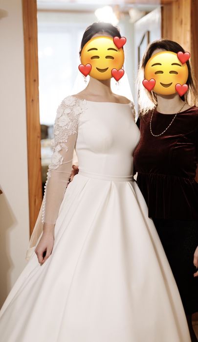 Весільна сукня,,