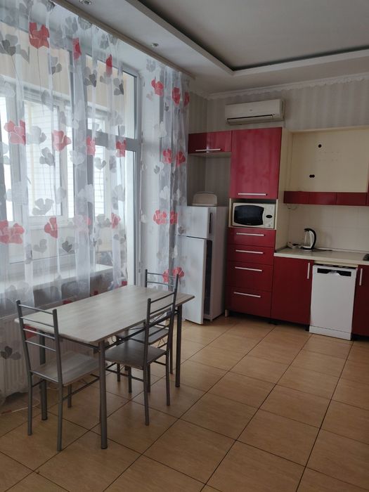 Сдам 3х комнатную квартиру на Жуковского, Центр