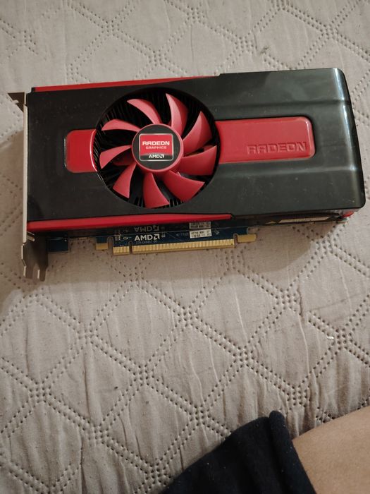 Sprzedam karte graficzna Radeon HD 7770