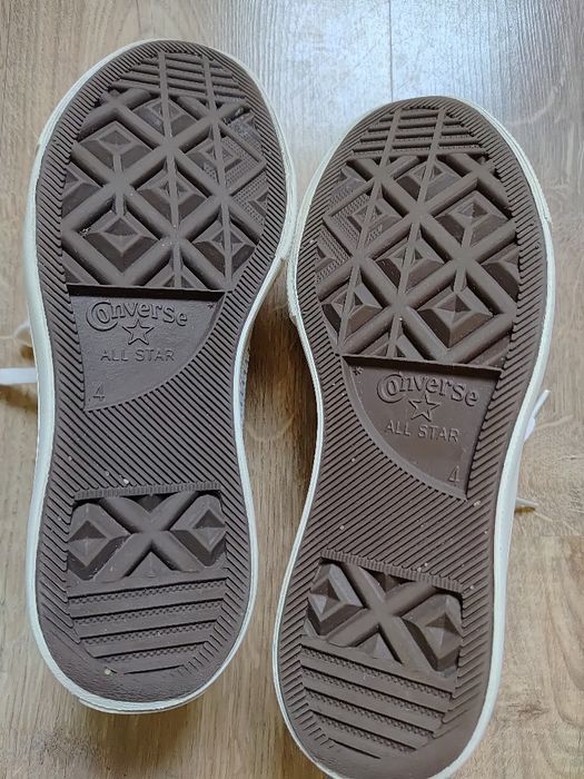 Białe converse na podeszwie all star