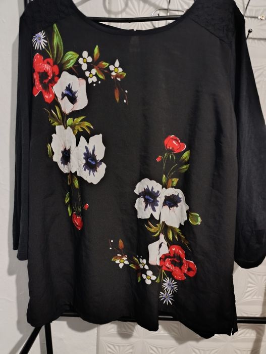 Женская блузка р. 58-62