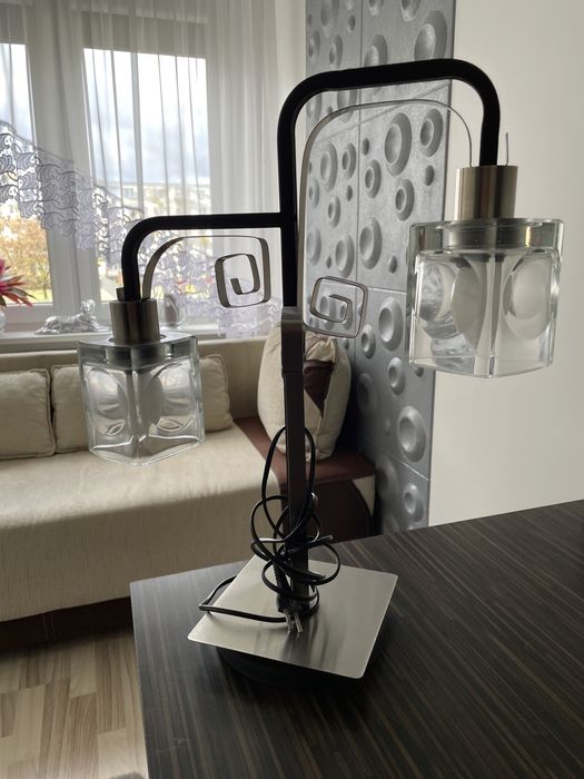 Lampka nocka z kloszami
