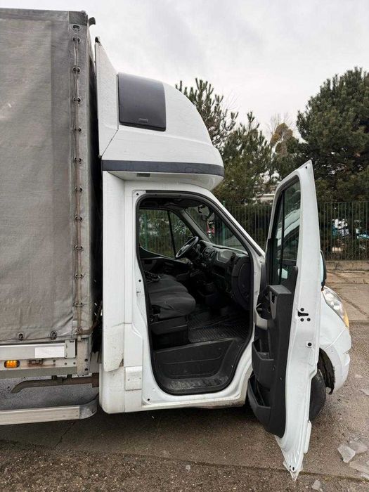 plandeka renault master