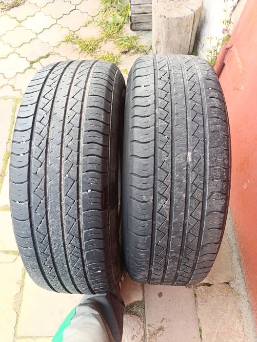 Шини колеса 235 65 17