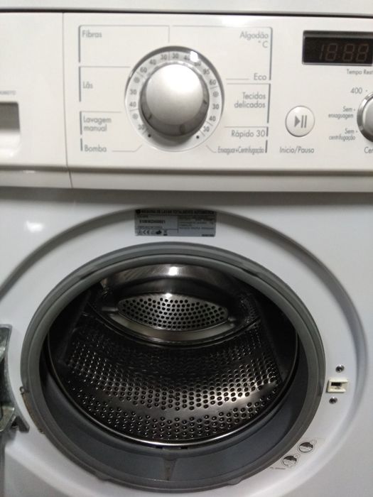 Máquina de lavar roupa LG 7kg