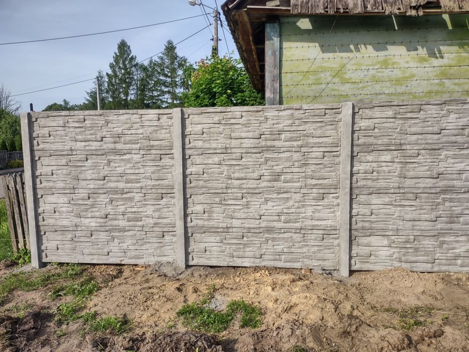 Montaż ogrodzeń betonowych, panelowych  I siatkowych