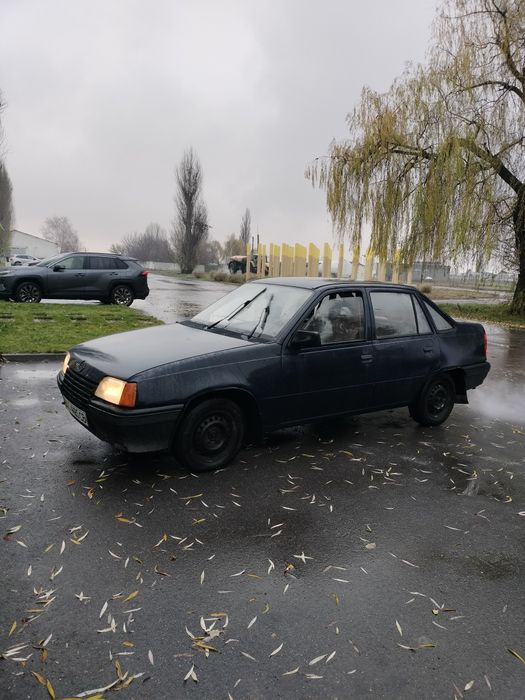 Opel Kadett 1.3 Газ/бенз
