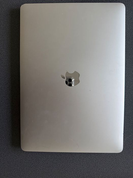 Apple MacBook Air M1