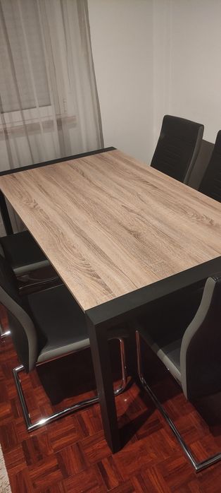 Mesa de jantar extensível + 6 cadeiras