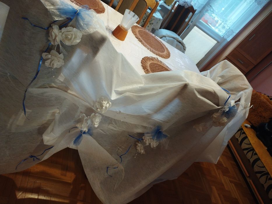 Ozdoby ślubne kwiaty, flizelina