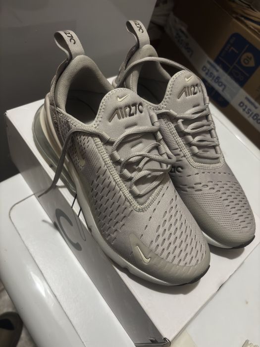 Nike Air Max 270