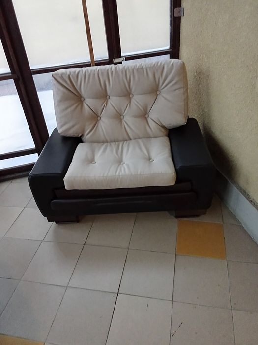Продам кресло.кожа.