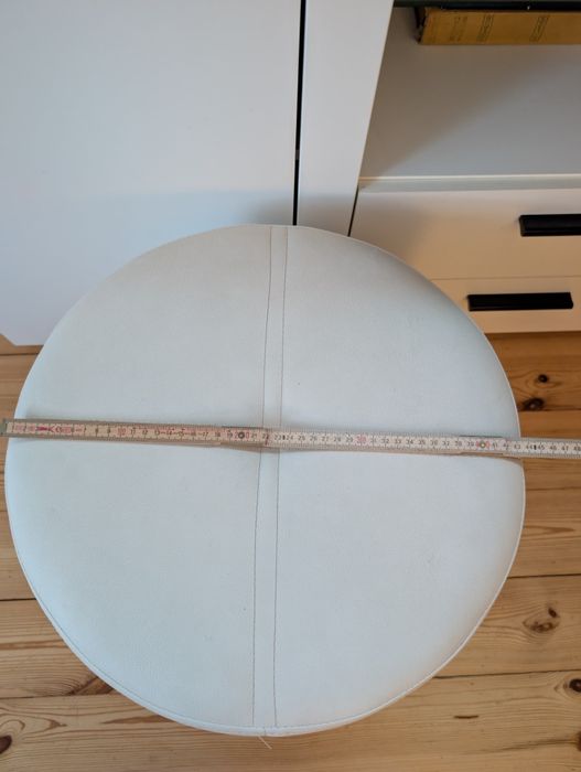 Pufa miękka biała okrągła