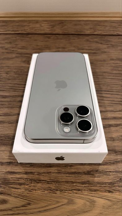 Iphone 15 Pro Max de 256gb ( Como Novo