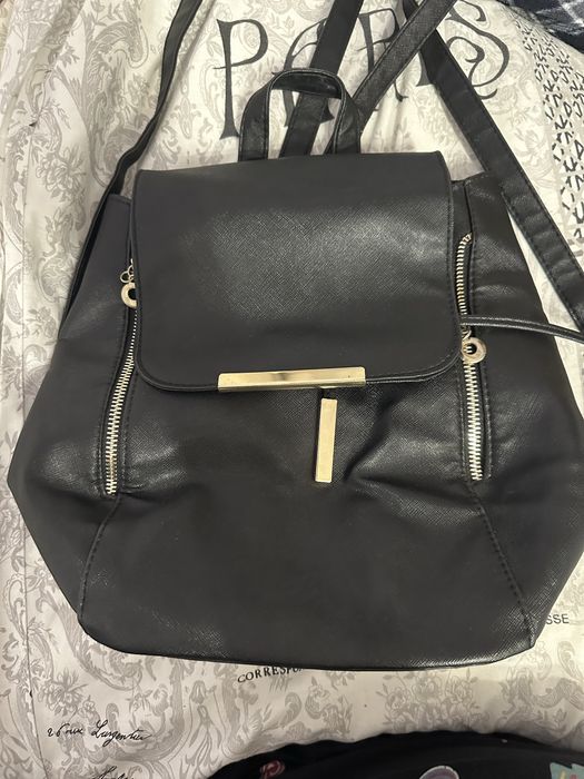 маленький рюкзак чорний