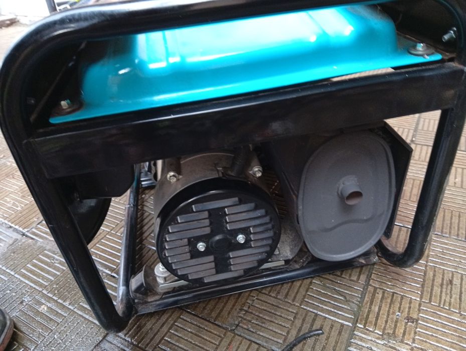 Генератор Grand 3300