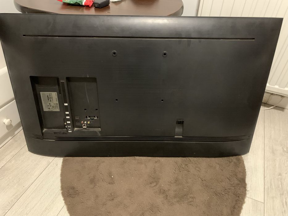 Telewizor Samsung uszkodzony