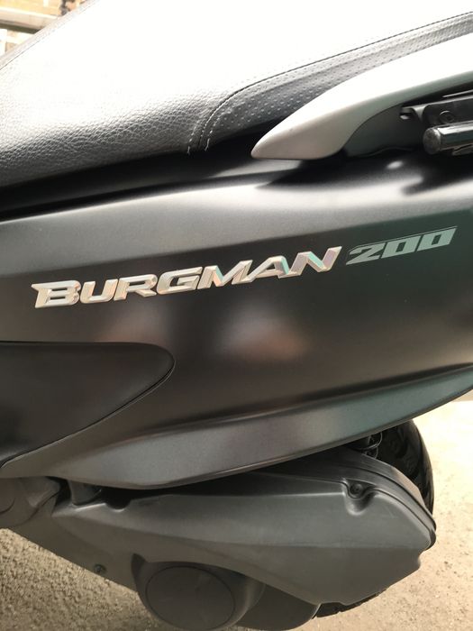 Suzuki Burgman  200 куб. см,  мощностью 18.5 л.с.