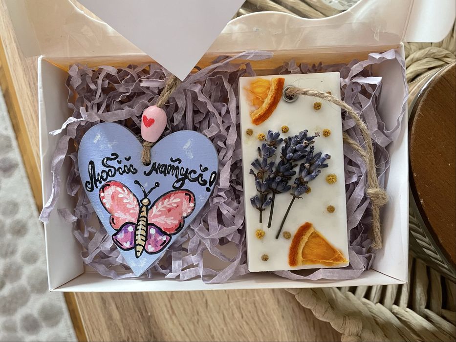 Подарунок мамі. Ручна робота.