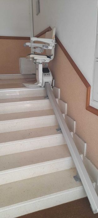 Cadeira Elevador para Escadas "Handicare"
