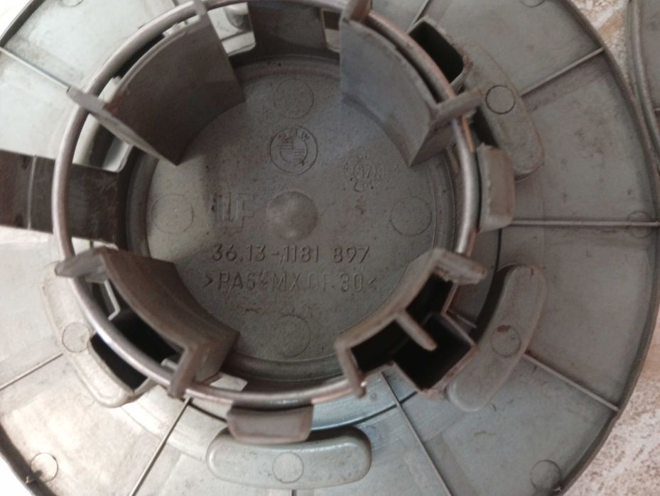 Dekielki  BMW E38 komplet