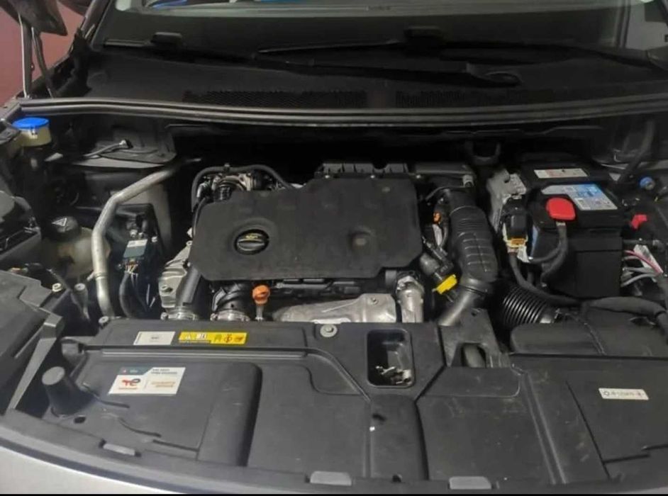 Peugeot 5008 1.5 BlueHDi 130cv Automático | Allure Pack | 7 Lugares