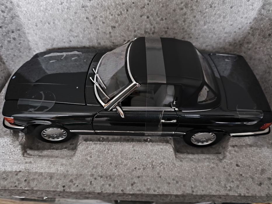 Miniatura 1 18 Mercedes SL w107 Dallas