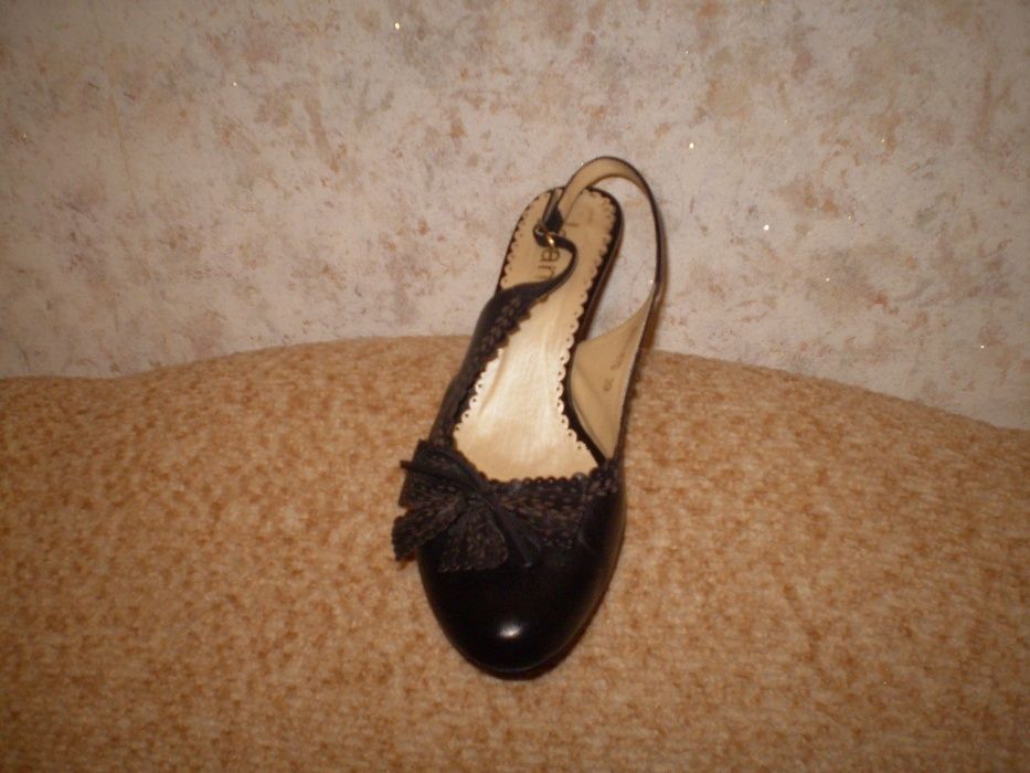 Продам туфли,босоножки