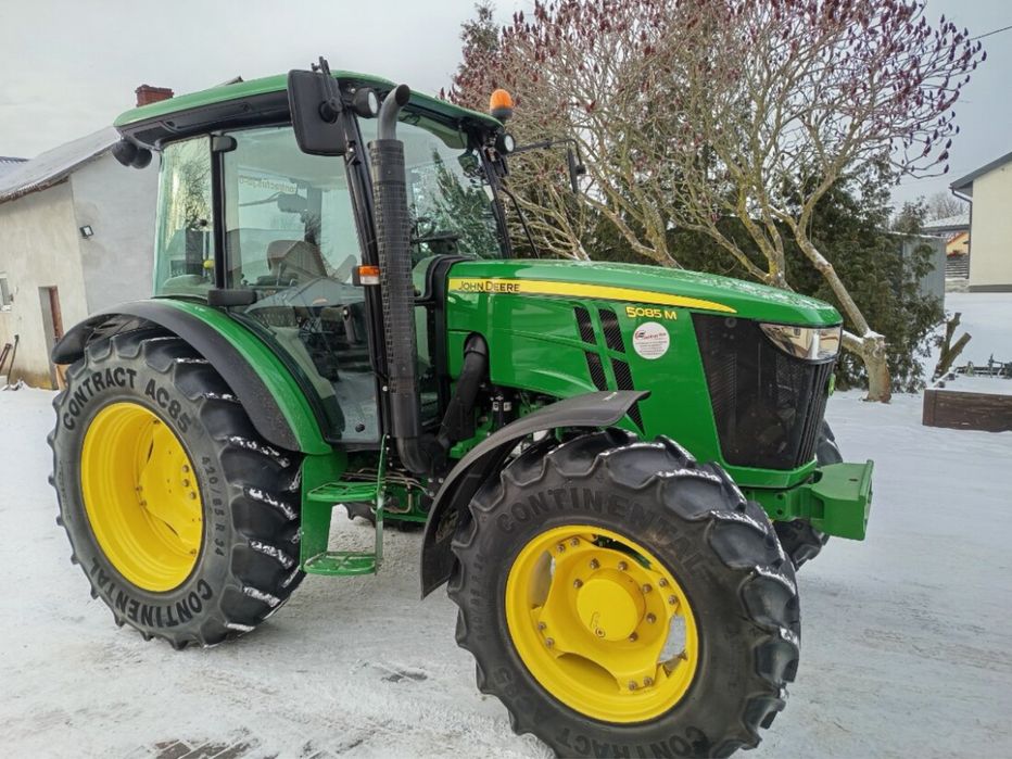 Ciągnik John Deere 5085