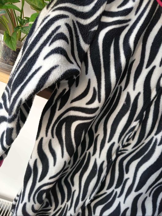 Piżama polarowa Ala przebranie zebra S 36