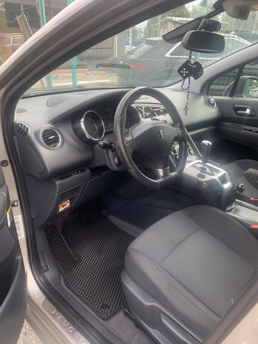 Продам авто Пижо 5008