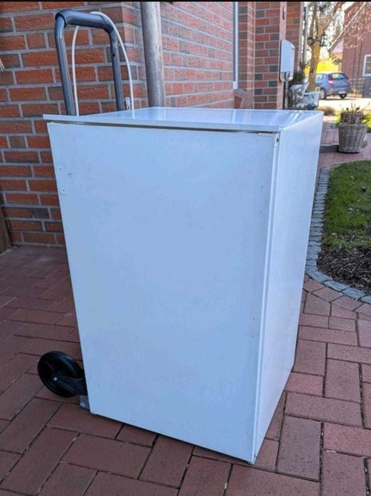 Lodówka do zabudowy AEG