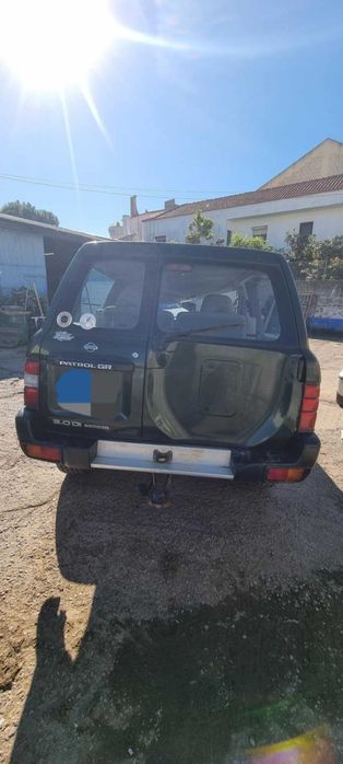 Nissan Patrol y61 3.0di vender à peça.