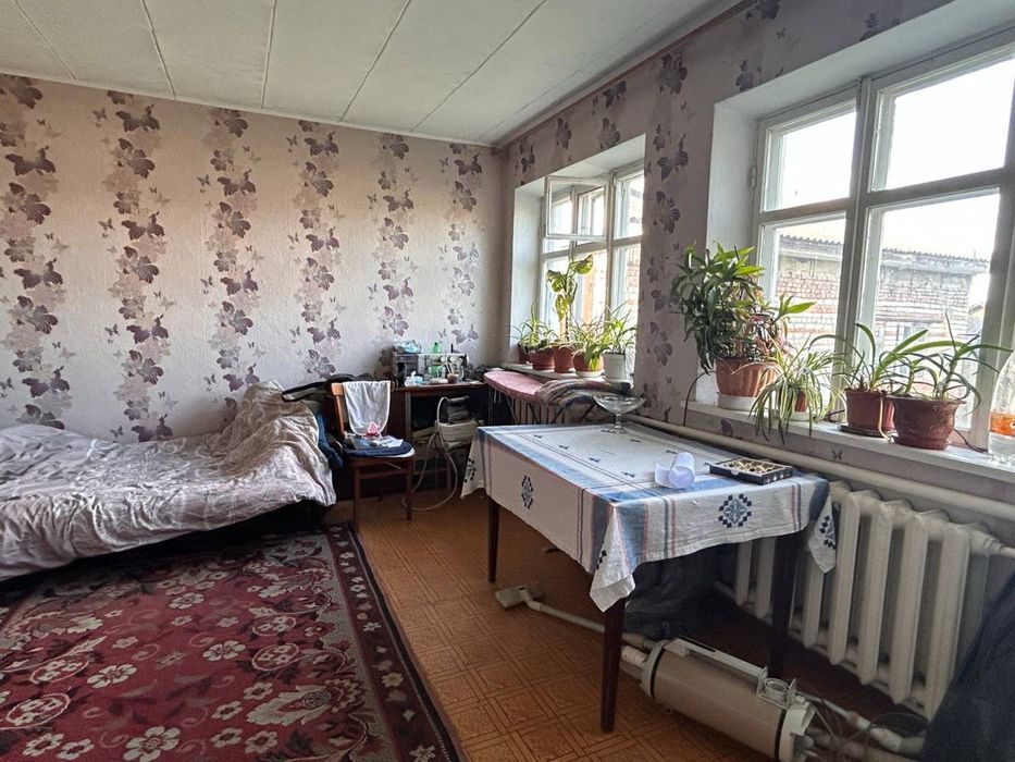 Продам будинок з великою територією