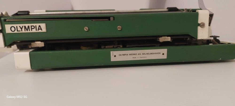 Maszyna do pisania OLYMPIA+ oryginalna walizkaa