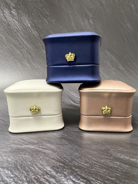 Коробочка для весільної каблучки Ювелірний футляр під кільце
