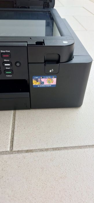 Brother QL-700 Professional Label Printer513151070739507207
