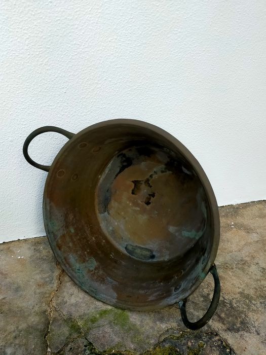 Tacho de cobre antigo