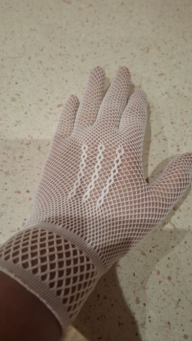 Rękawiczki damskie kabaretki.