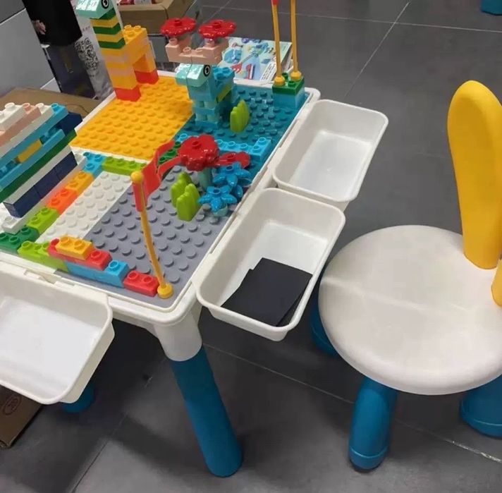 Ігровий столик з конструктором лего з стільцем+200 деталей
