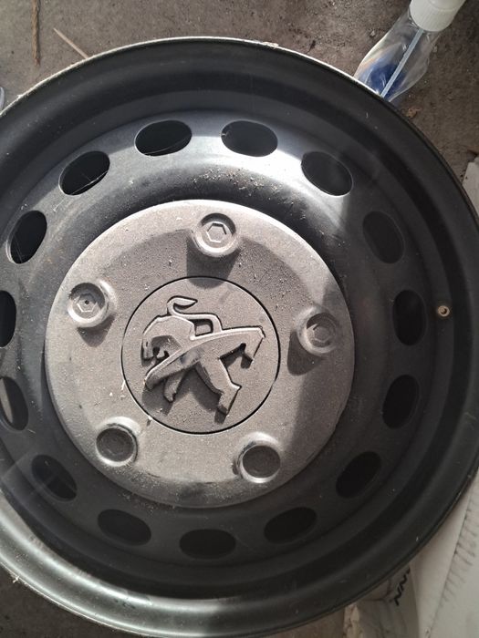 jante ferro peugeot express 2019