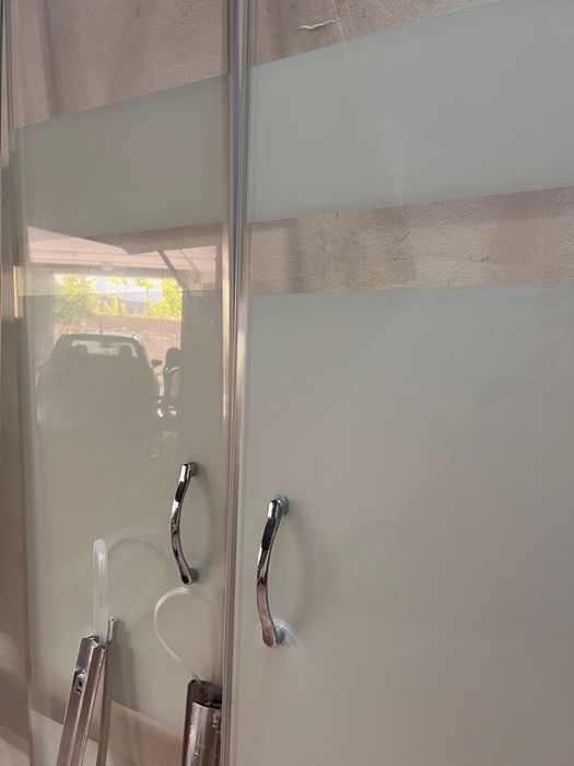 Vidro de poliban 80x80 – como novo