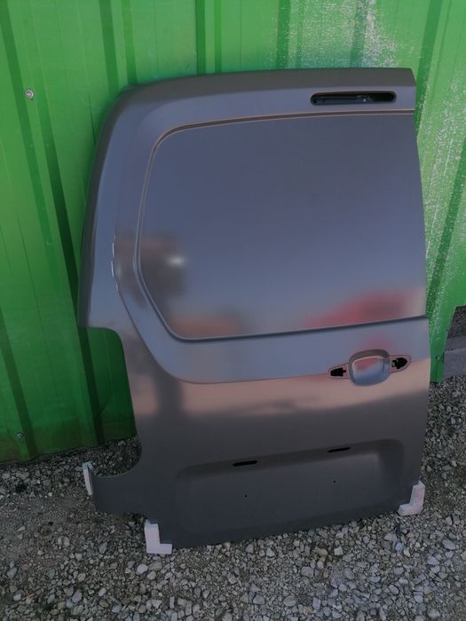 Porta nova peugeot partner ou Citroën berlingo de 2008 a 2018