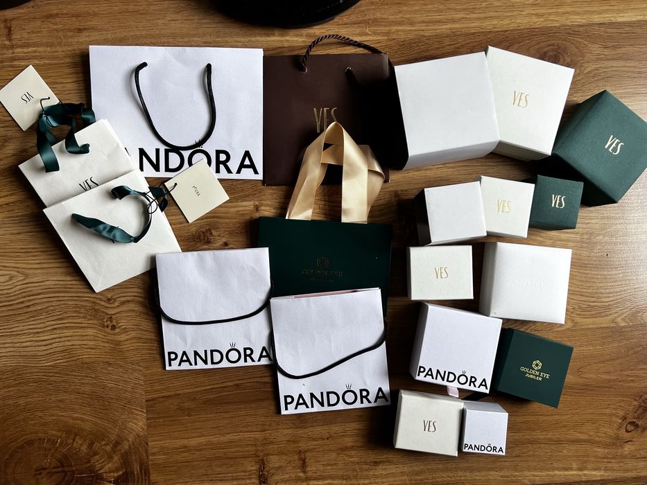 Pudełka i torebki po biżuterii Yes i Pandora