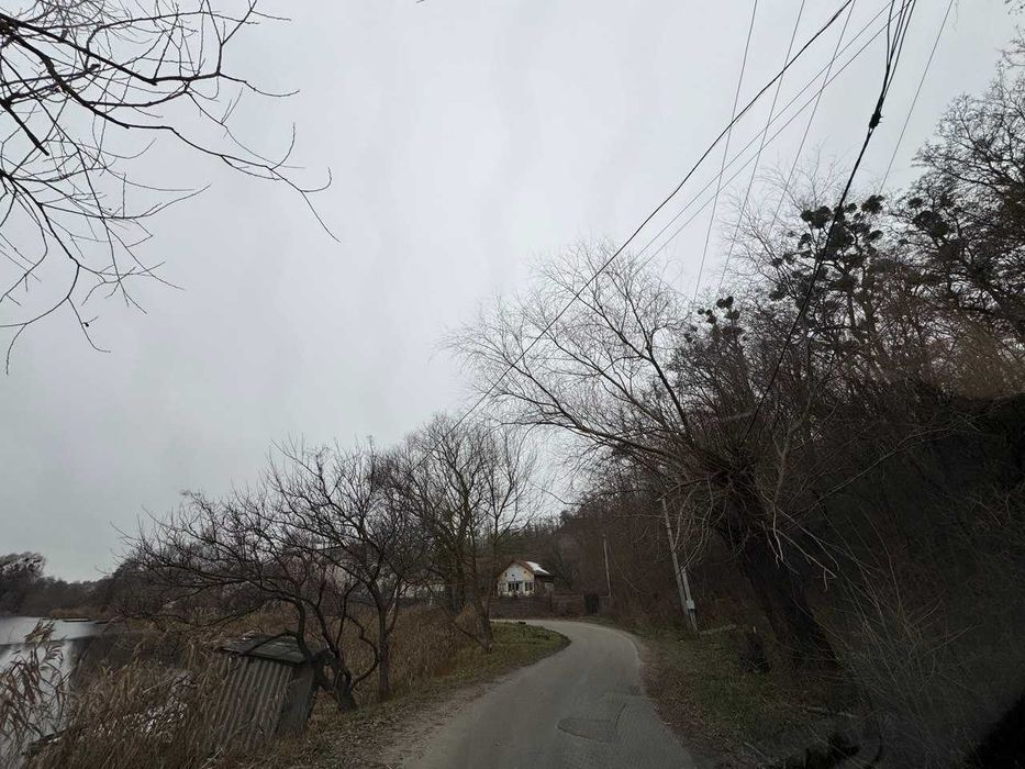 Двохфасадна кутова земельна ділянка для будівництва комплексу с.Хотів!