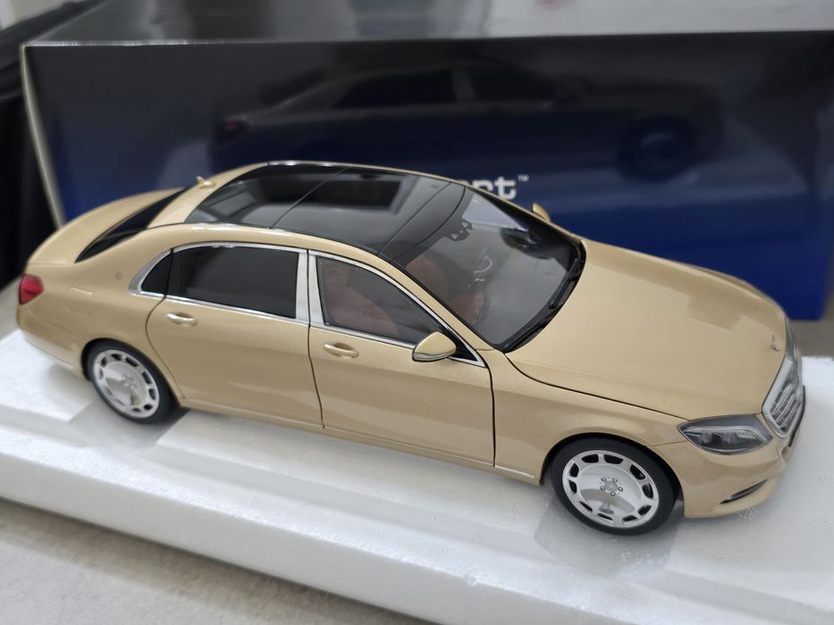 1/18 Mercedes Maybach S600