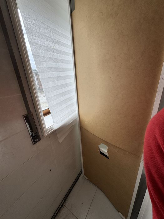 Móvel Ikea usado + 2 prateleiras novas