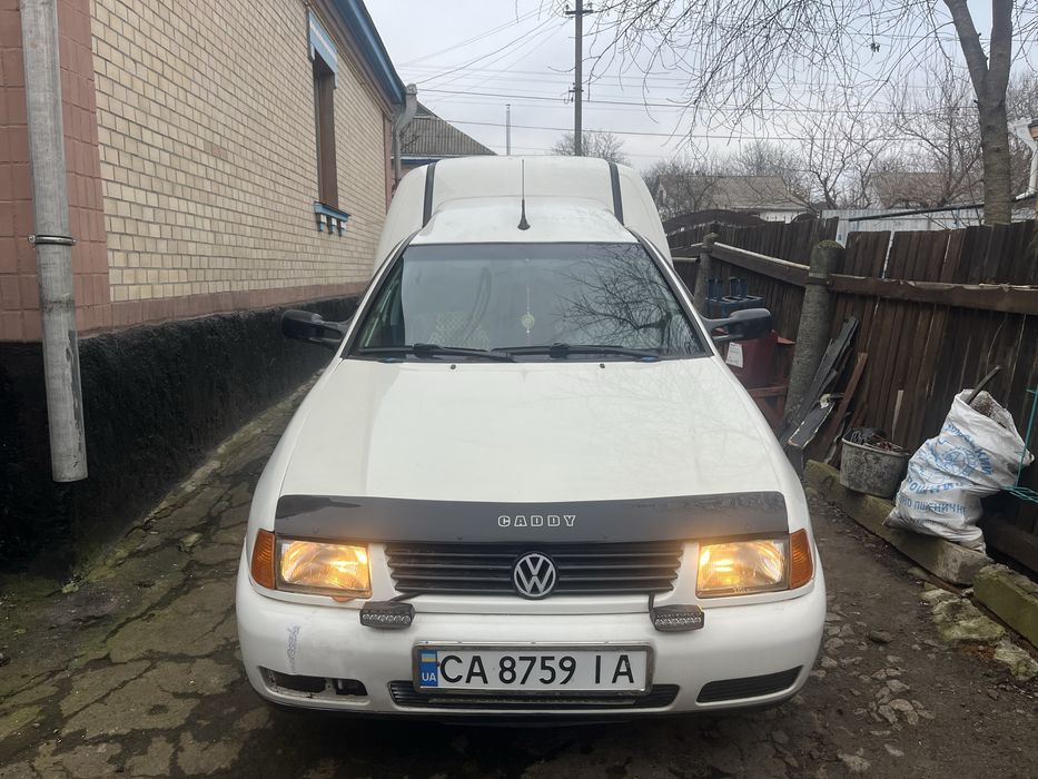 Volkswagen Cady грузо-пасажир в гарному стані