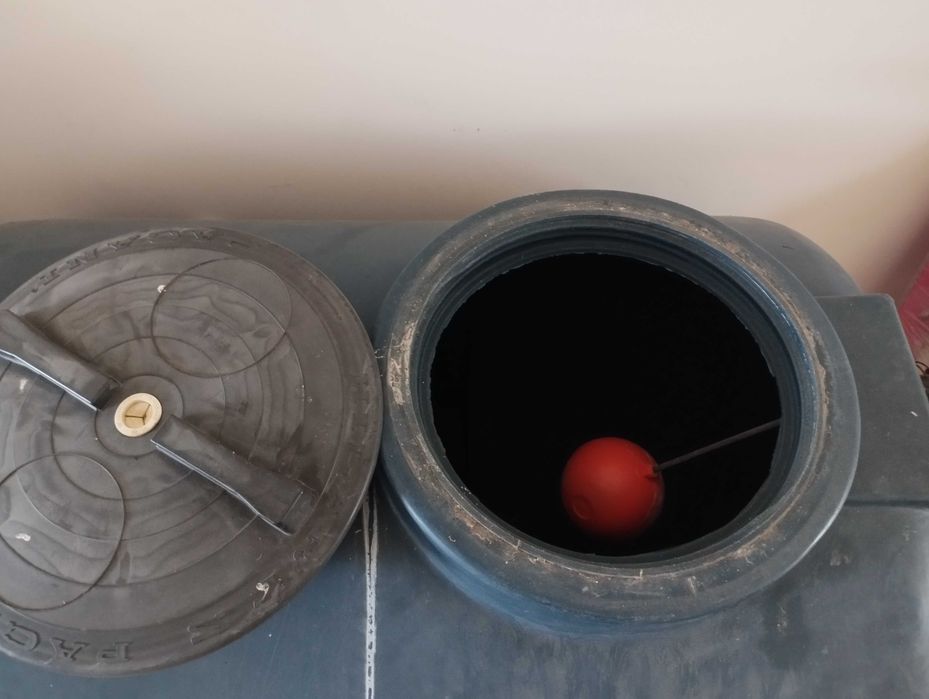 Depósito de água de 1000 litros